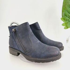 Earth Women's Jordan Boots Size 6 Block Heel Blue Leather Comfy Zip Up